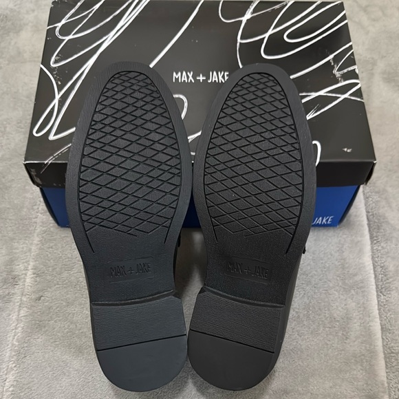 Max + Jake Black Kids Dress Shoes - Picture 8 of 9